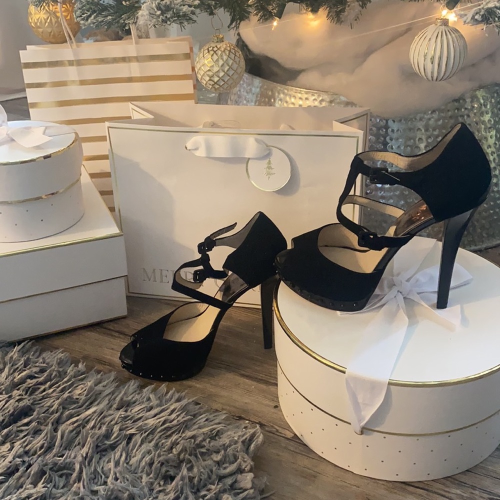 Black Michael Kors peep toe stud heels! Size 8M